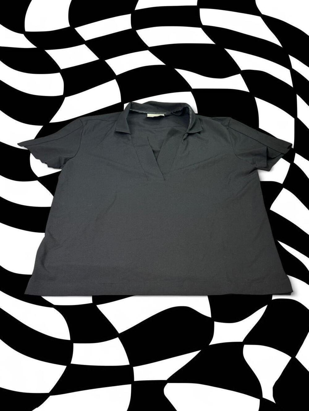 ORTTU Star Neck Shirt